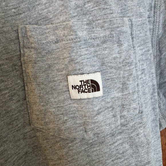 The North Face Gray T-Shirt - Picture 2 of 3